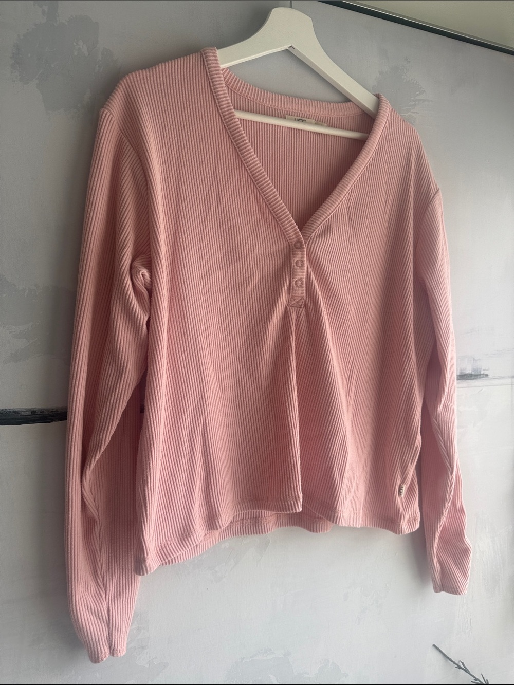 UGG Ribbed V Neck Top, Soft Pink Large